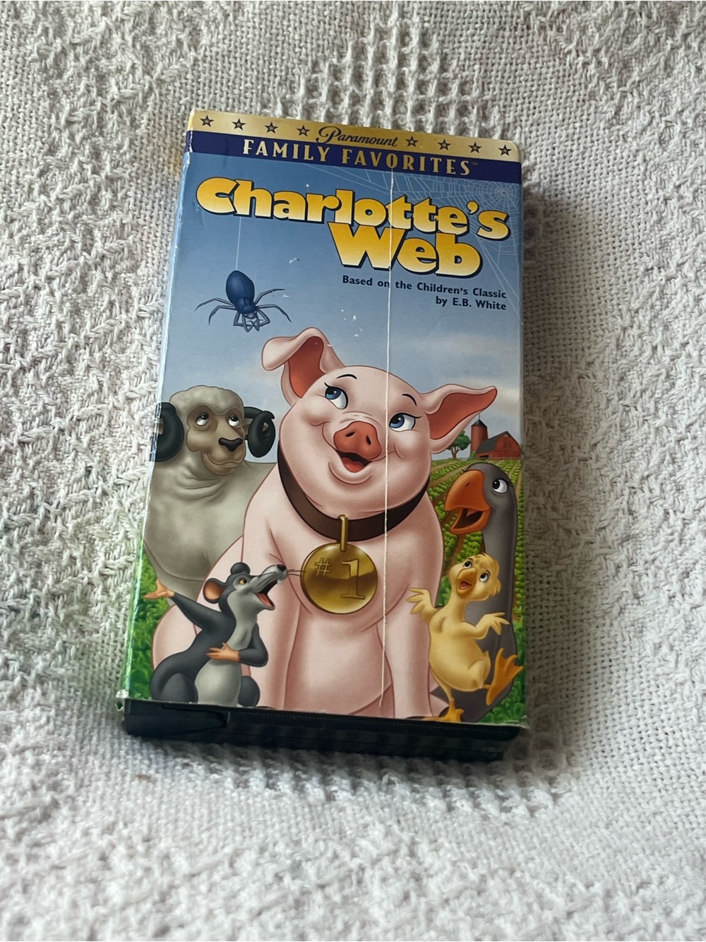 Charlotte's Web Family Favorites VHS - Blue Cover